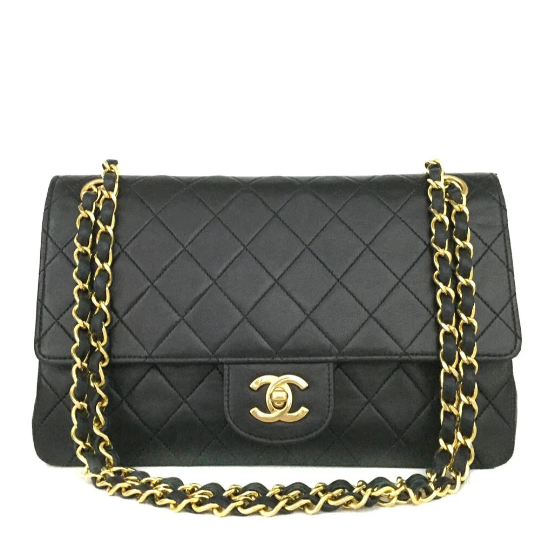 Preowned Vintage CHANEL Double Flap 25 Quilted CC Logo Lambskin Chain Shoulder Bag